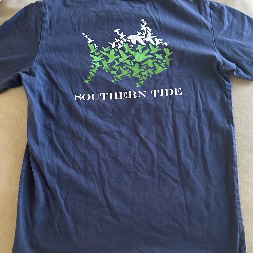 Southern Tide youth navy T-shirt